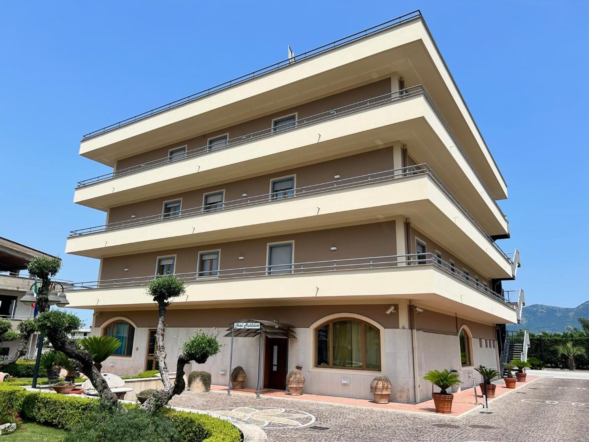 Tufino Hotel Maddaloni מראה חיצוני תמונה